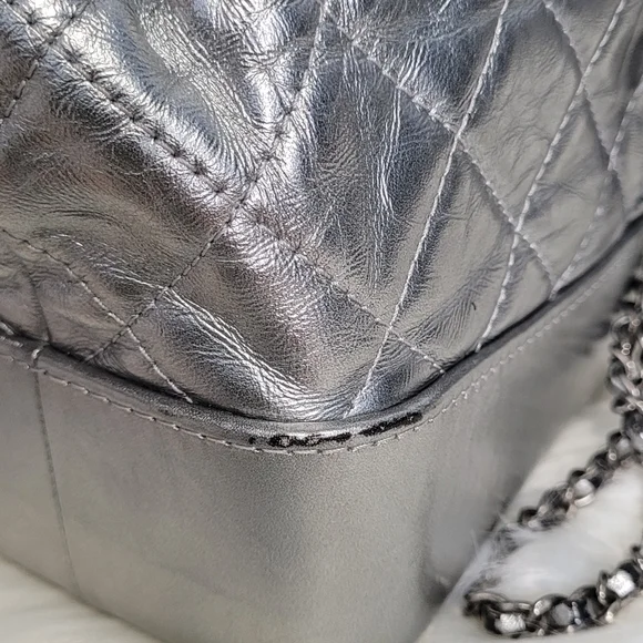 ❌️SOLD❌️ SMALL GABRIELLE SILVER BACKPACK - Picture 6 of 9
